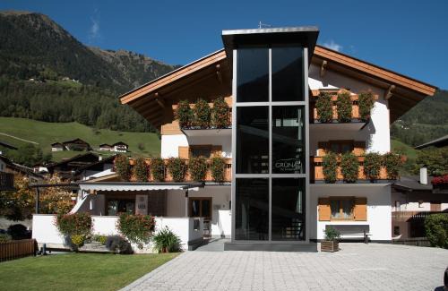 San Martino in Passiria Hotel | Garni Grünau