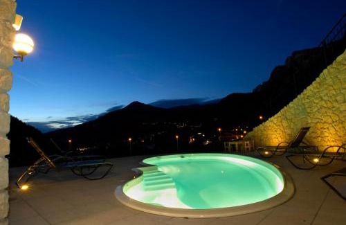 Selva di Val Gardena Hotel | Garni La Tambra