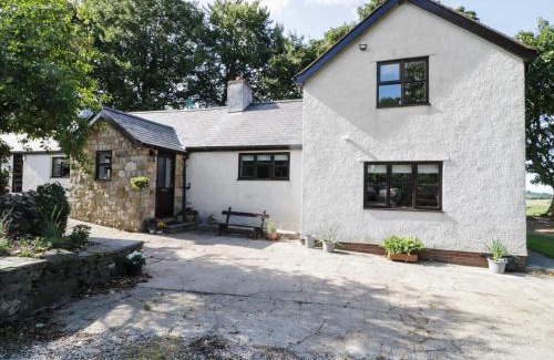 Denbigh House | Garth Cottage