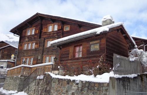 Tavanasa House | Gasthof Surselva