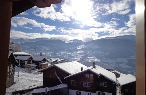 Tavanasa House | Gasthof Surselva