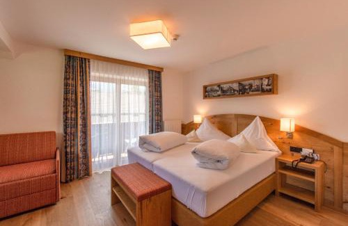Scheffau am Wilden Kaiser Hotel | Gasthof Weberbauer