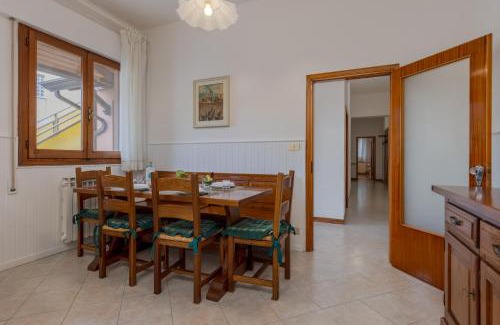 Tessera Apartment | Gate2-MarcoPoloAirport-2 camere da letto-Wifi-Netflix-15' da Venezia