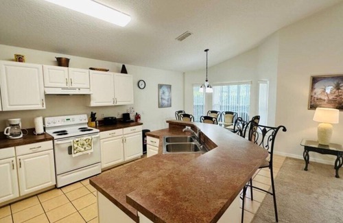 Cumbrian Lakes House | Gated Community Very Close to Disney