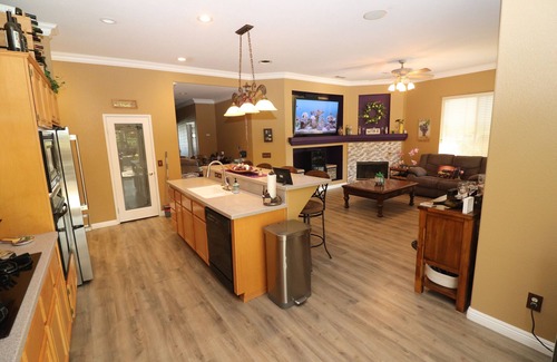 Perris House | Gated Country Vineyard Estate w 3br/2ba, office and pool