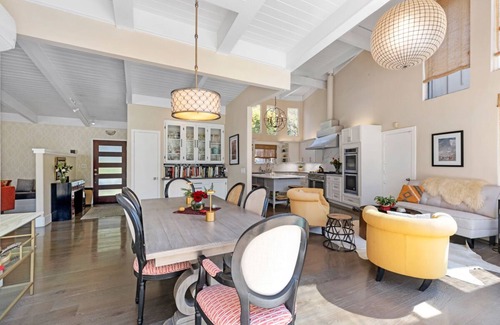 San Anselmo House | Gated, mid-century modern home feels like Hawaii -designed for entertaining/fun.