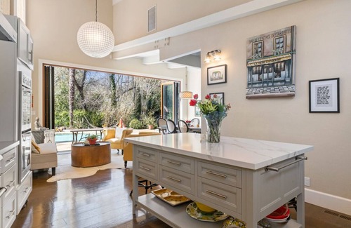 San Anselmo House | Gated, mid-century modern home feels like Hawaii -designed for entertaining/fun.