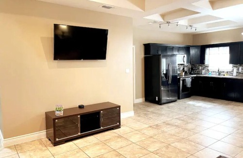 Eagle Pass House | Gated Parking/4 Bedroom-5 bed -2bath Entire Home