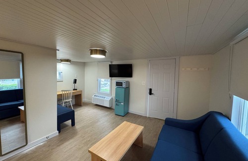 Geneva-on-the-Lake Villa | Gateway Cottage