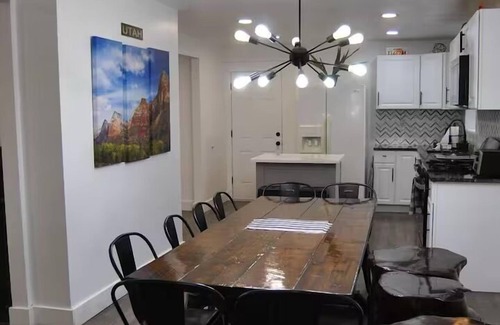 Hillcrest House | Gather Together | 2 Kitchens | Pet Friendly Stay