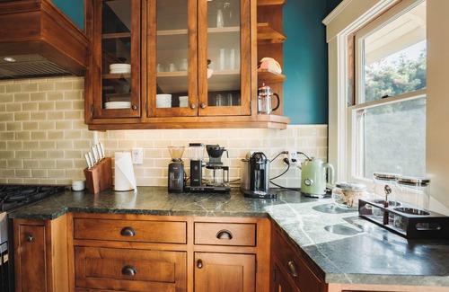 Golden Hill House | Gatsby-style Historic House in Golden Hill