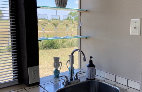 Guadalupe County Cabin | Gazebo with a view of the lake.