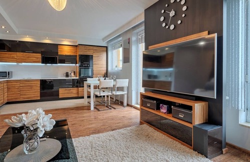 Gdansk Apartment | Gdańsk Apt - Cozy Stay Near Park