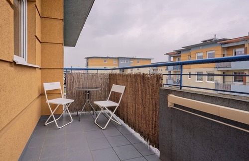 Gdansk Apartment | Gdańsk Apt - Cozy Stay Near Park