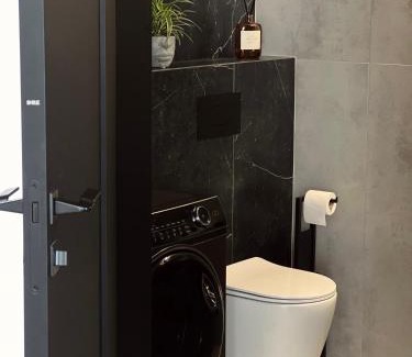 Gdansk Apartment | Gdańsk Premium Stay - Balcony, Fast Wifi, Private Parking