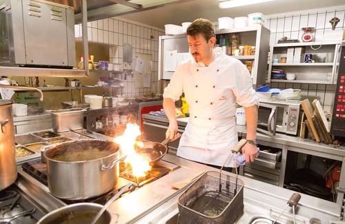 Jettingen-Scheppach Apartment | Gemütliches 2-Zmmer Appartement mit kostenlosem WLAN und nahe gelegen am Legoland Park in Günzburg