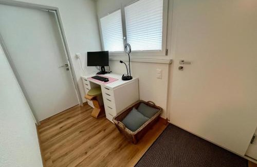 Buerglen Apartment | Gemütliches Studio mit Sitzplatz