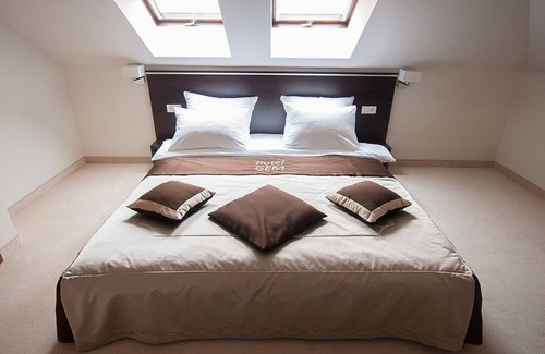 Srodmiescie Hotel | GEM Hotel