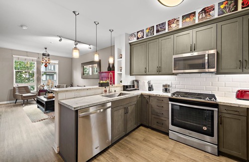 Laguna Hills Apartment | Gem of Laguna Niguel: Luxury 1 Bd Condo. Pool/GYM/Resort like amenities