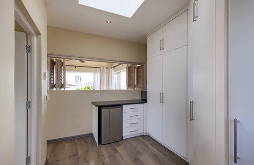 Robberg Beach Villa | Gemini Villa | Solar Powered, Pool & Near Beach