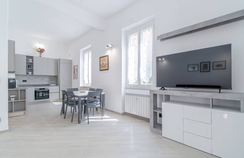 Albaro Apartment | Genoa Albaro District Comfy Flat x6