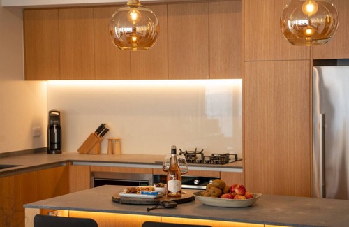 Wanaka Apartment | Genoa | lakefront apartment | close to town
