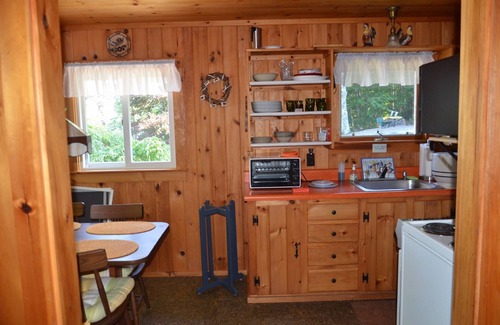 Jefferson House | Genuine Maine Lake Camp Double Room No Children No Pets