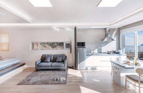 Geoje House | Geoje Island Lovelyan Pension