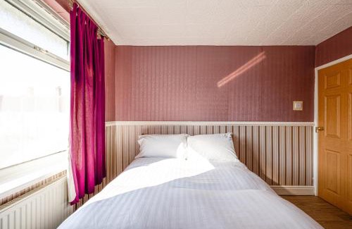 Speke Apartment | George Harrison's Former 3Bed Home in Liverpool