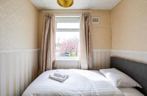 Speke Apartment | George Harrison's Former 3Bed Home in Liverpool