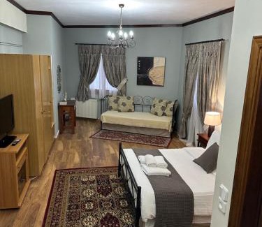 Arachova House | George Room