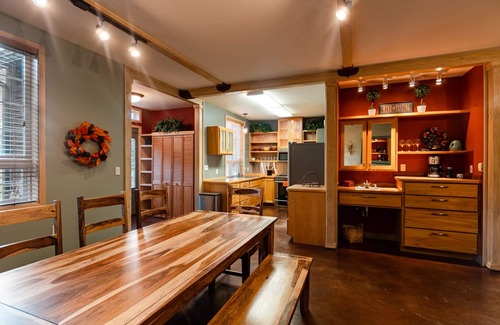 Kenai House | Georgeous Kenai Home nestled in woods