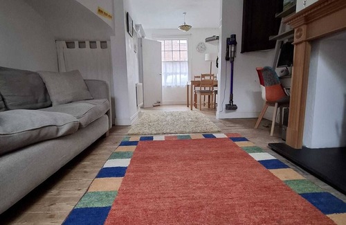 Newtown House | Georgian House to let in Newtown, Powys. Mid Wales.nAccommodation for 4 persons.