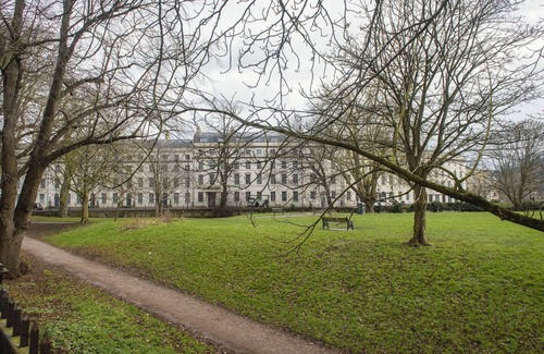 Bath House | Georgian Mansion Central Bath Grade II listed