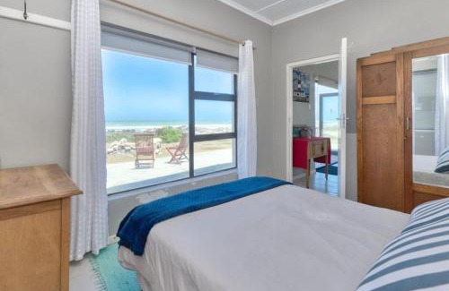 L'Agulhas House | Georgie