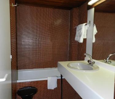 Besse-et-Saint-Anastaise Hotel | Gergovia