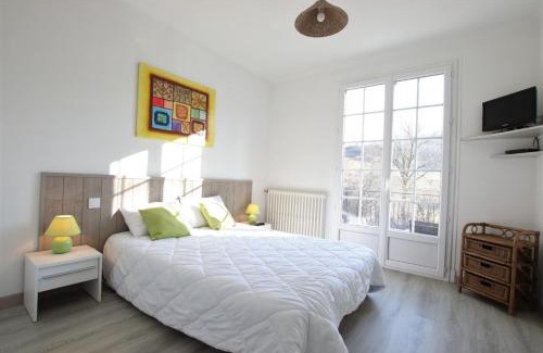 Uhart-Cize House | Geriza