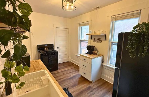 Brewery District House | German Village & Downtown | Steps to High Street | Free Parking | 5,800 Reviews