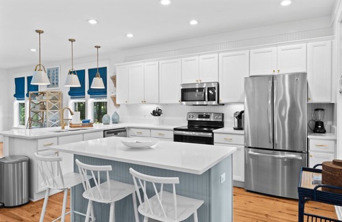 Laurel Grove House | Get A Free Night! Spacious Charming Home With 6 Seat Golf Cart! Patio With Grill