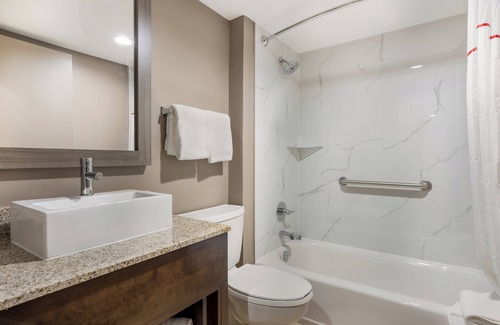 Sulphur Hotel | Get Ready for Blissful Getaway! 3 Units, FREE Onsite Parking, Pets Allowed!