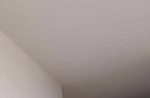 Le Tremblay Apartment | Getaway by the river and city – Comfortable studio, 30 min to Paris