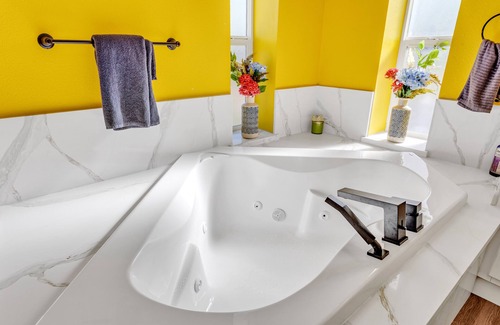 Pilot Hill Other | Getaway Ranch-House w/Hot Tub, and King Bed