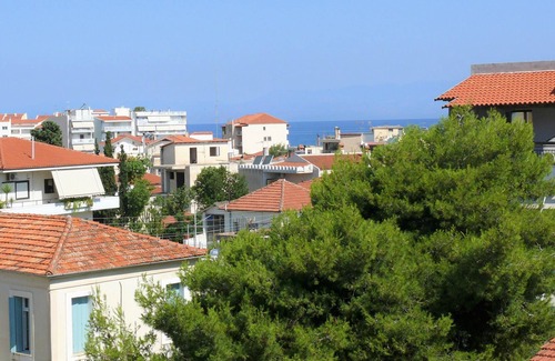 Xylokastron Apartment | Getaway Retreat with Panoramic View, 3 min from Sea