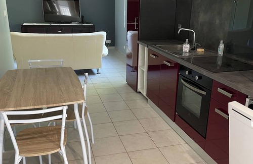 Carmaux Apartment | Getaway to Carmaux