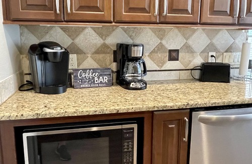 Hunter's Chase House | Getaway with Pool, Hot Tub, Arcade & 7 Bedrooms