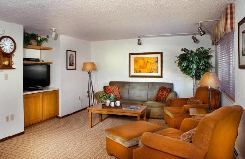Matterhorn Village Resort | GetAways at Eagle Point Resort