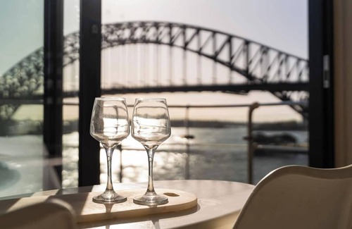 Kirribilli Apartment | Getawayz NSW - 'Reflections' - World Class 360° Sydney Harbour Bridge & Opera House Views