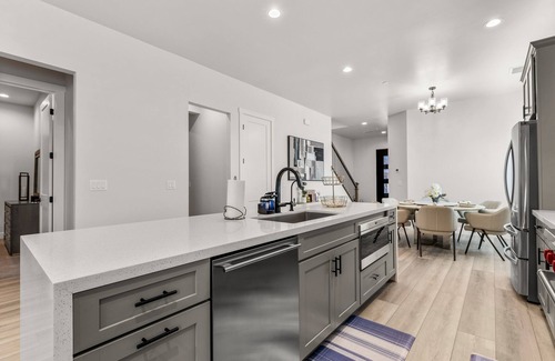 Flagstaff House | Getting Woodsy Wit It! NAU and Grand Canyon! Save!