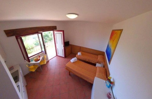 Formia Apartment | Giada Casa Vacanze - Appartamento con 2 Camere da Letto, Balcone e Vista Mare