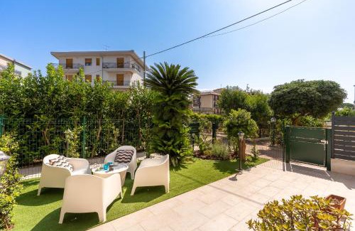 Syracuse Apartment | Gianna e Mimmo Apartments with Garden by Wonderful Italy